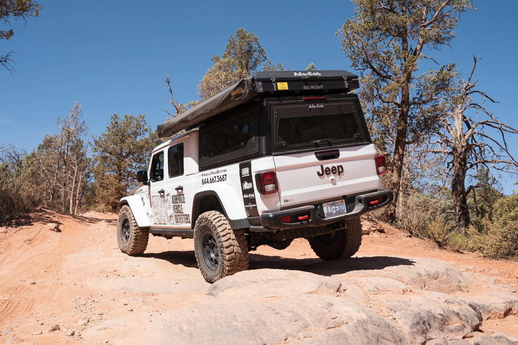 ALU-CAB CONTOUR CANOPY JEEP GLADIATOR NO WINDOWS